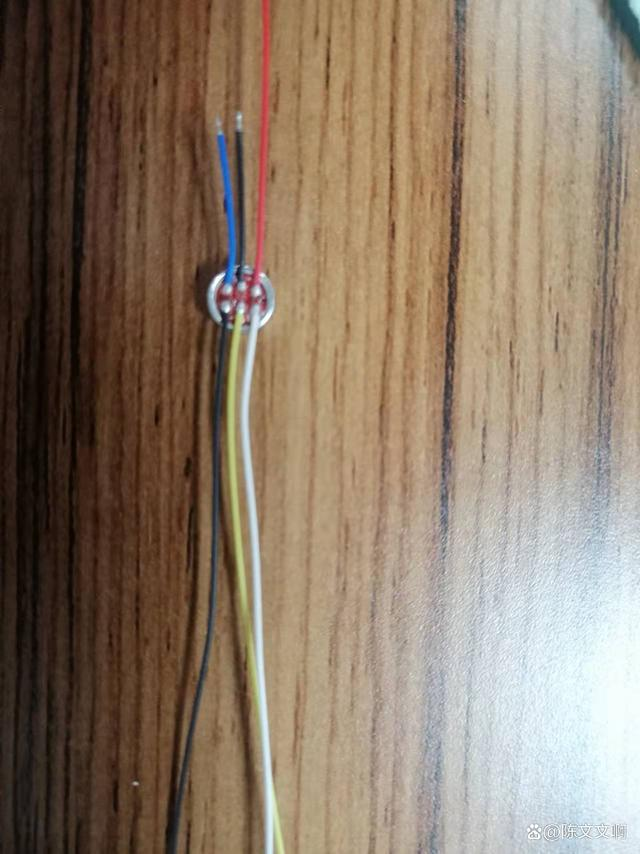 一次性电子烟咪头