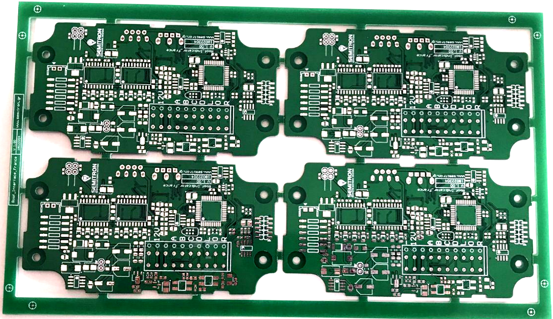 ▲ 图2.1 四个一张的PCB板