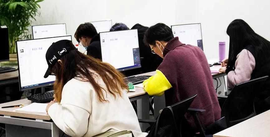 三十岁技术人的出路在哪，我收集了这些转行故事给你参考-第1张图片-正海烽科技 - 领先的只能推广行业，智能制造解决方案提供商