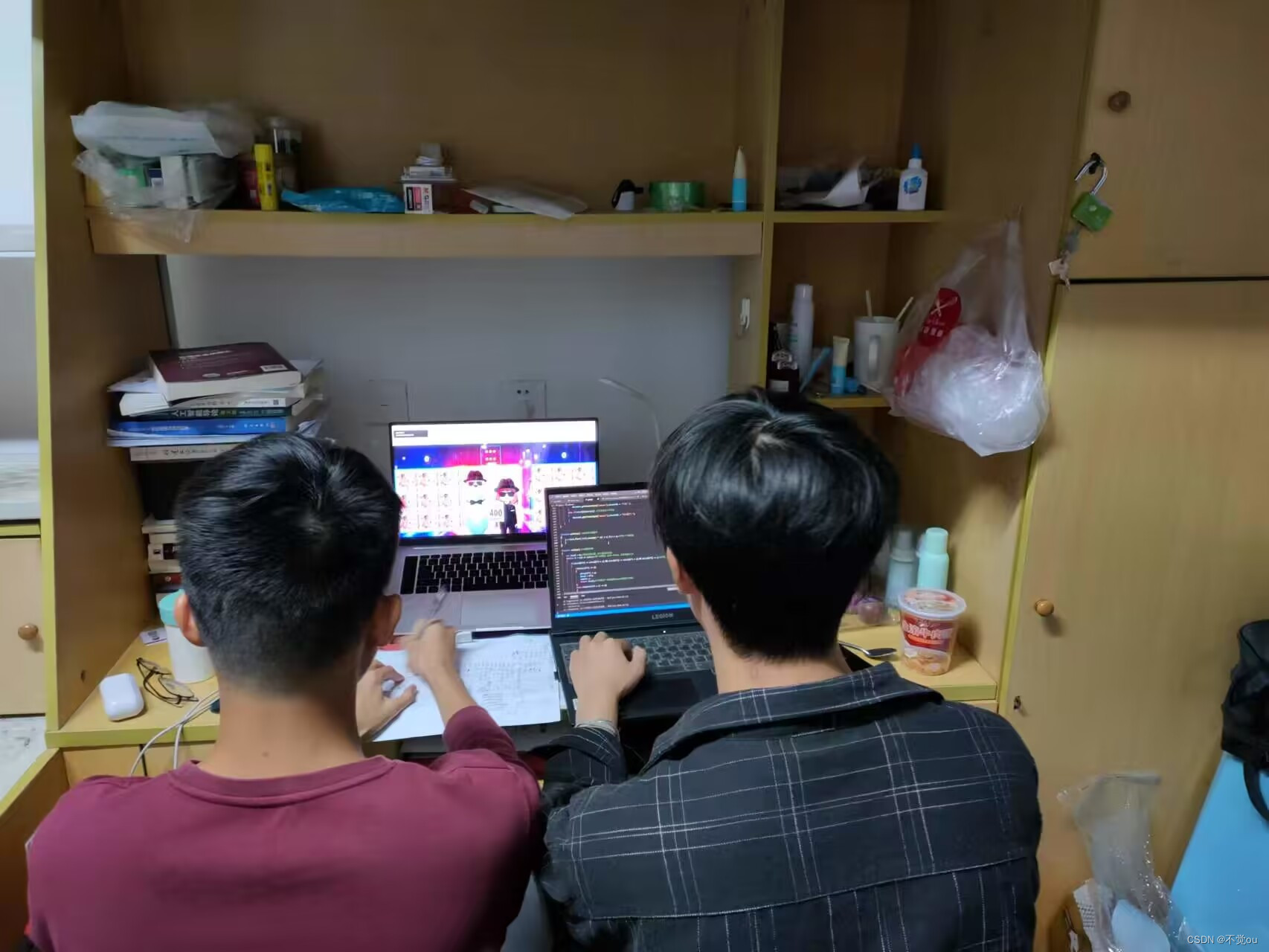 在这里插入图片描述