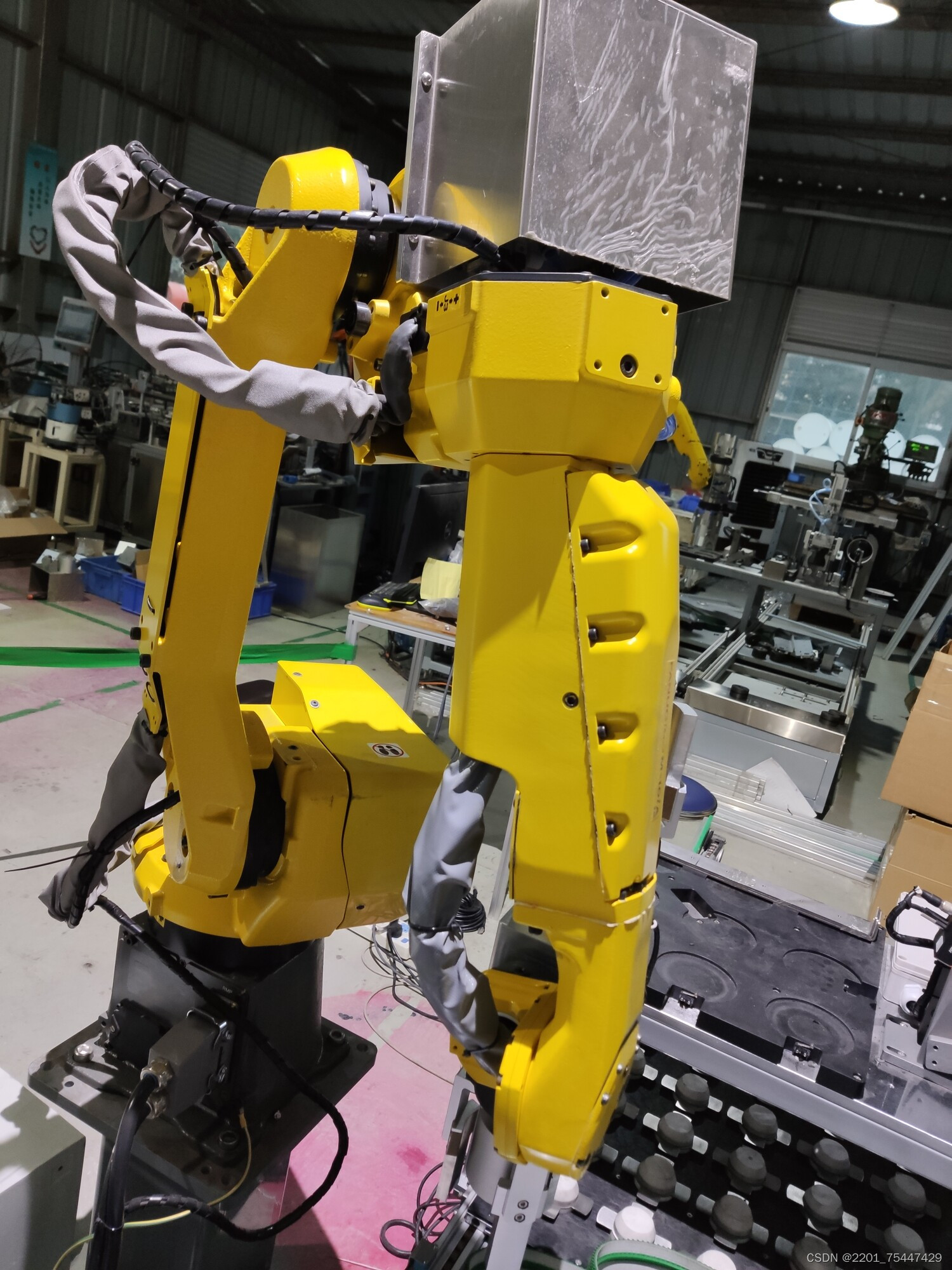 西门子plc 发那科机器人案例 西门子plc触摸屏以及三菱伺服应用