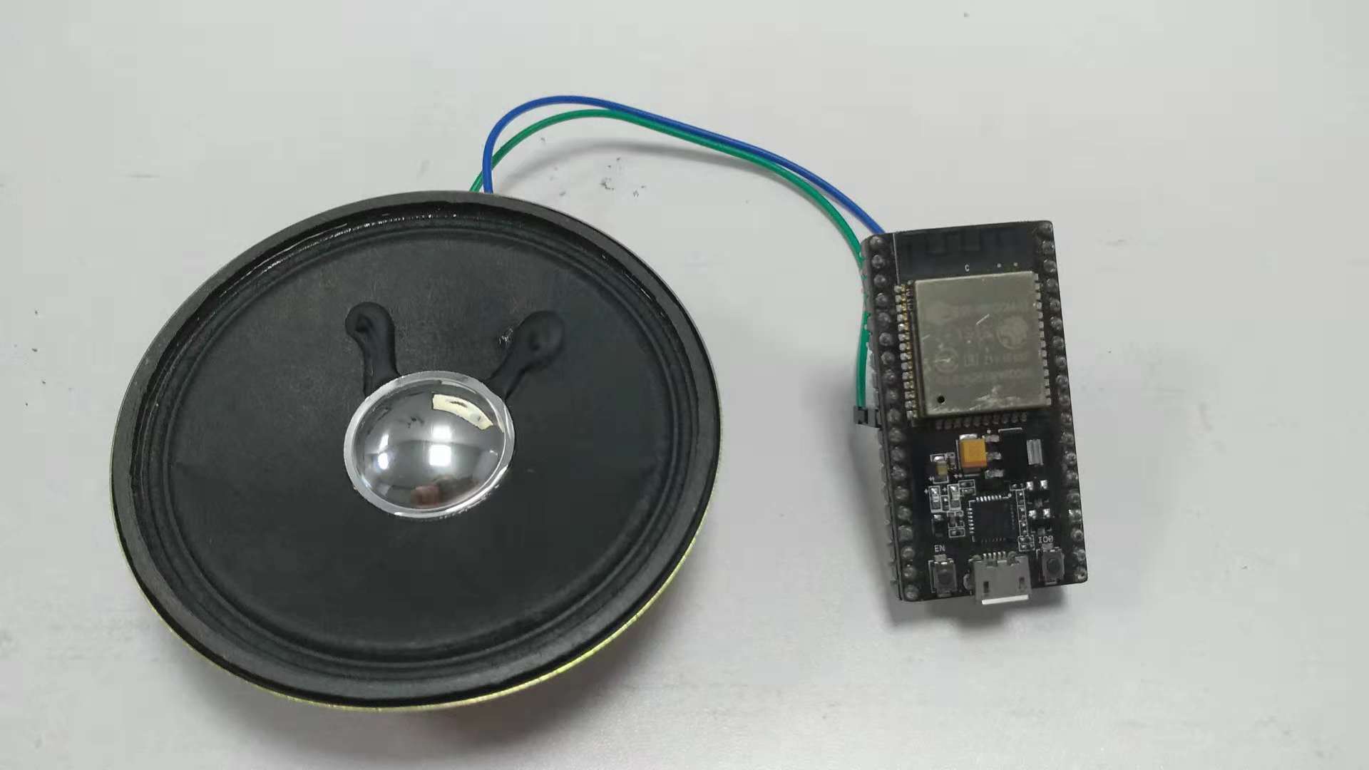 NodeMCU32S内部DAC音频输出测试_esp32 dac输出频率CSDN博客