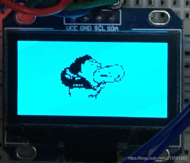 我买的是蓝屏的,不够逼真