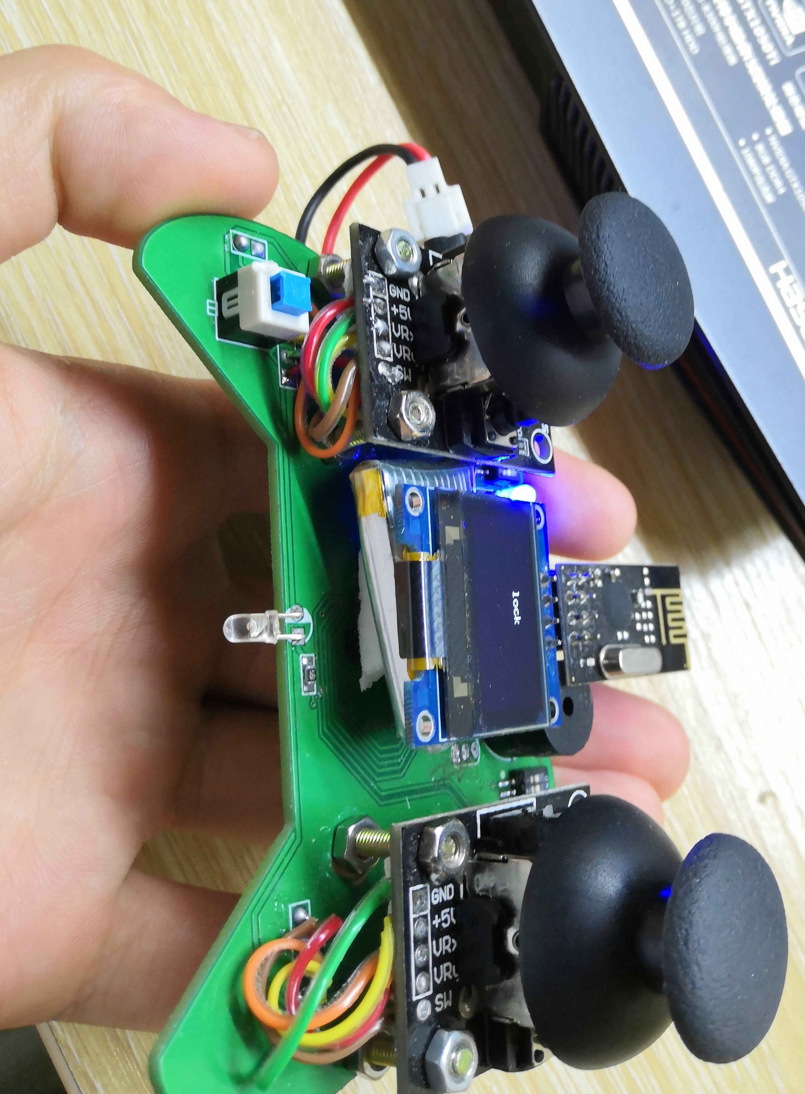 开源STM32主控遥控器XBOX外形PCB