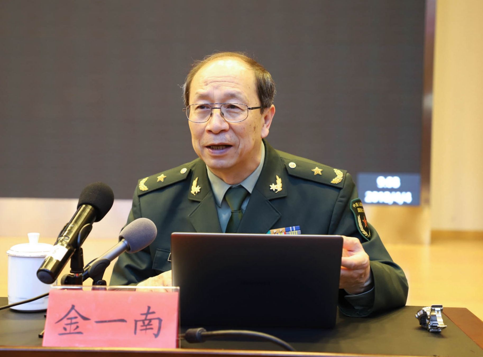 反骚扰狙击战一flashplayer