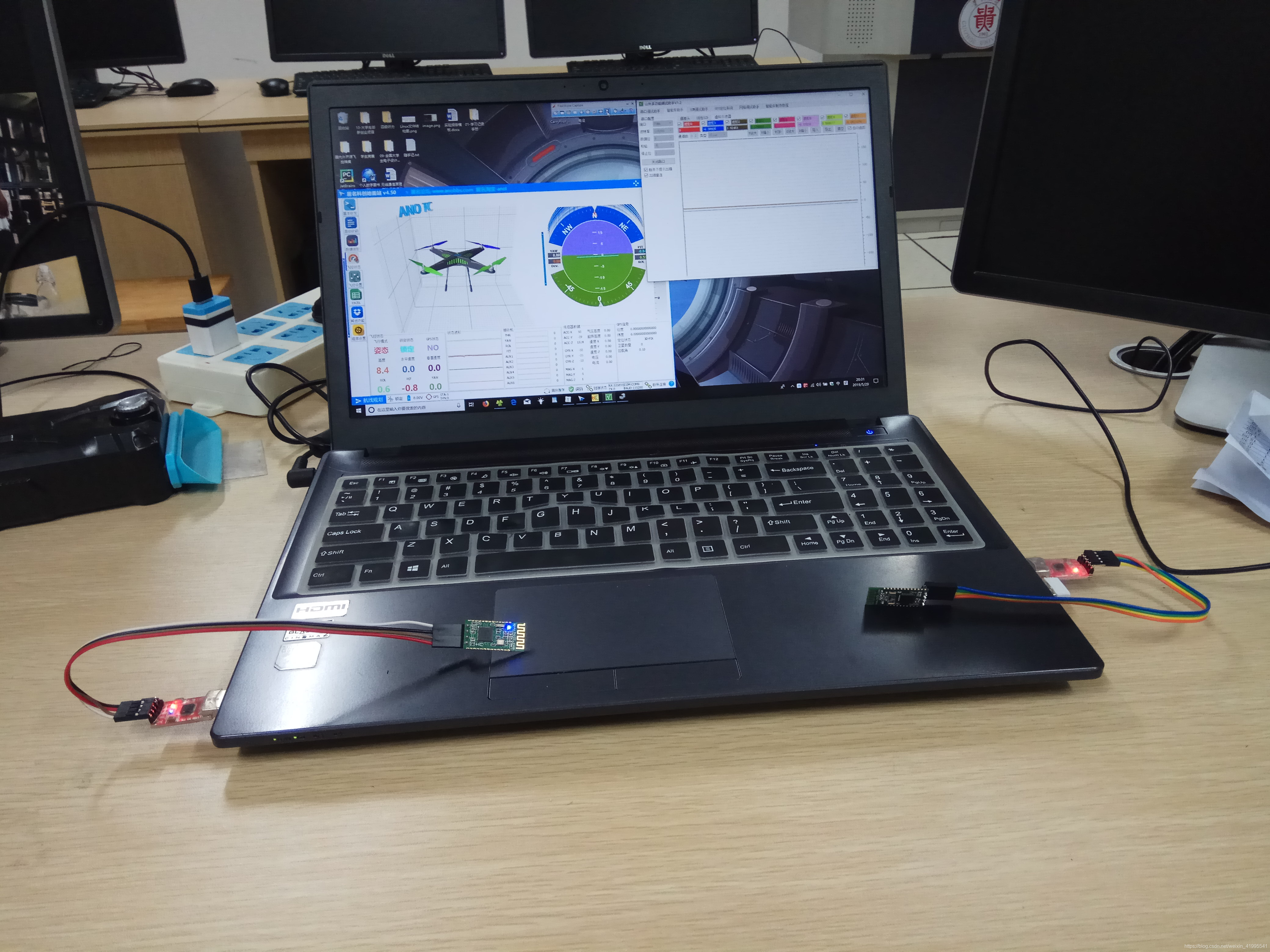 连接了两个HC-08蓝牙模块