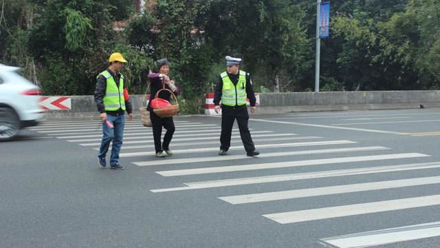 opencv计算机视觉编程攻略之行人检测