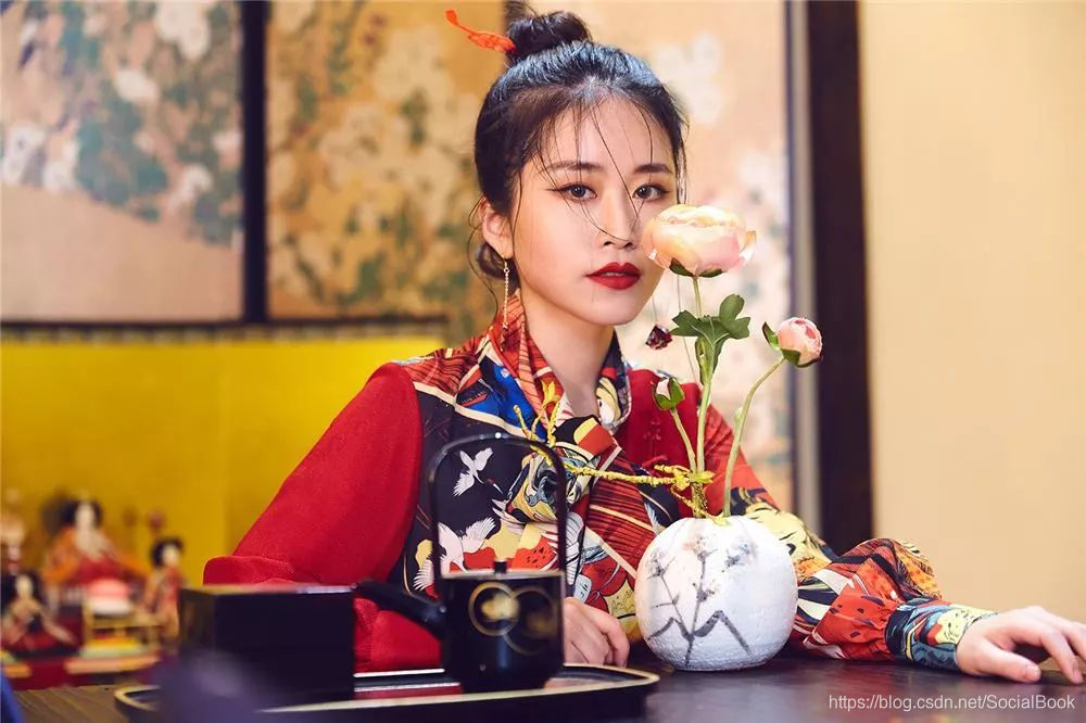 点击查看源网页