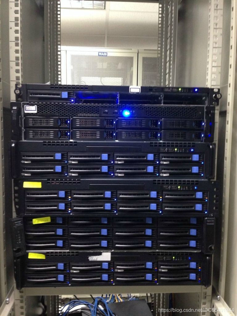 服务器租用安全吗 watermark,type_ZmFuZ3poZW5naGVpdGk,shadow_10,text_aHR0cHM6Ly9ibG9nLmNzZG4ubmV0L0lEQzY1NDAxOTQ0,size_16,color_FFFFFF,t_70