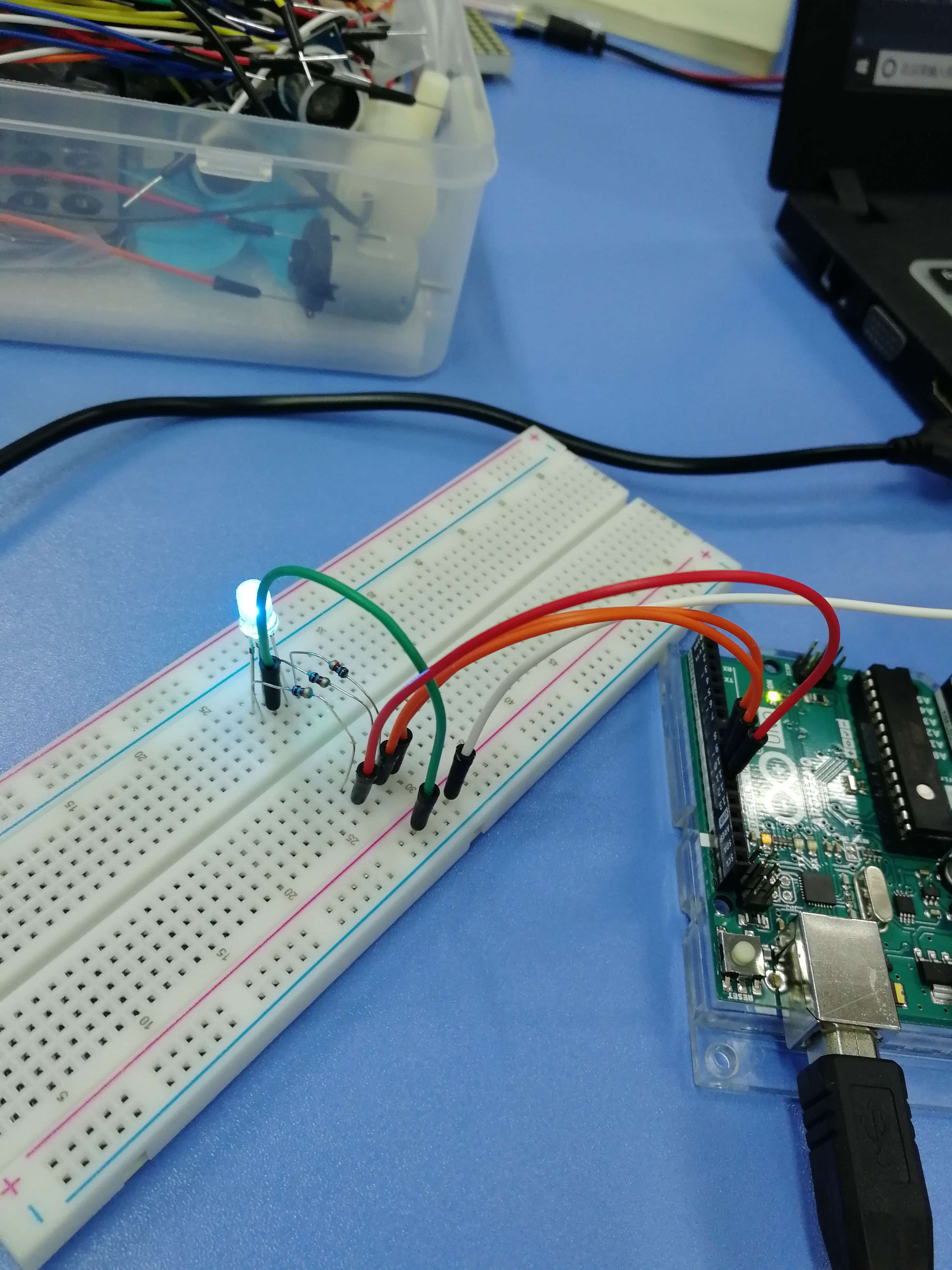 arduino控制led灯的渐变效果