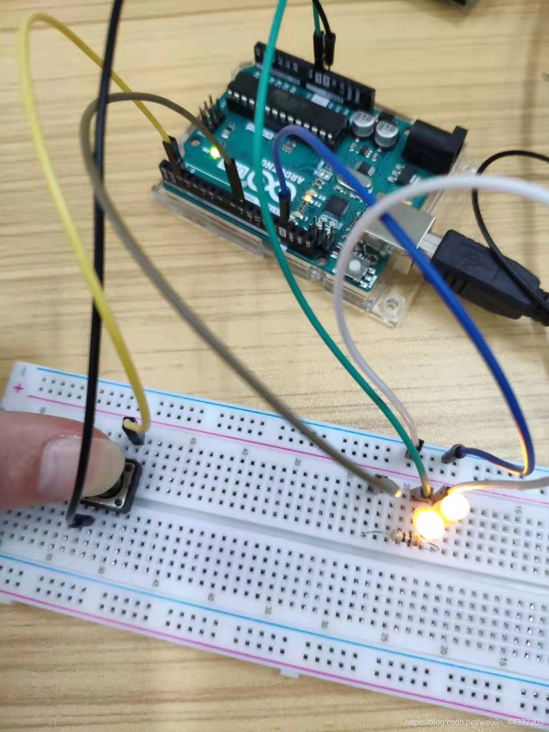 arduino按键控制多个LED灯_Mpara的博客-CSDN博客_arduino一个按键控制三个灯