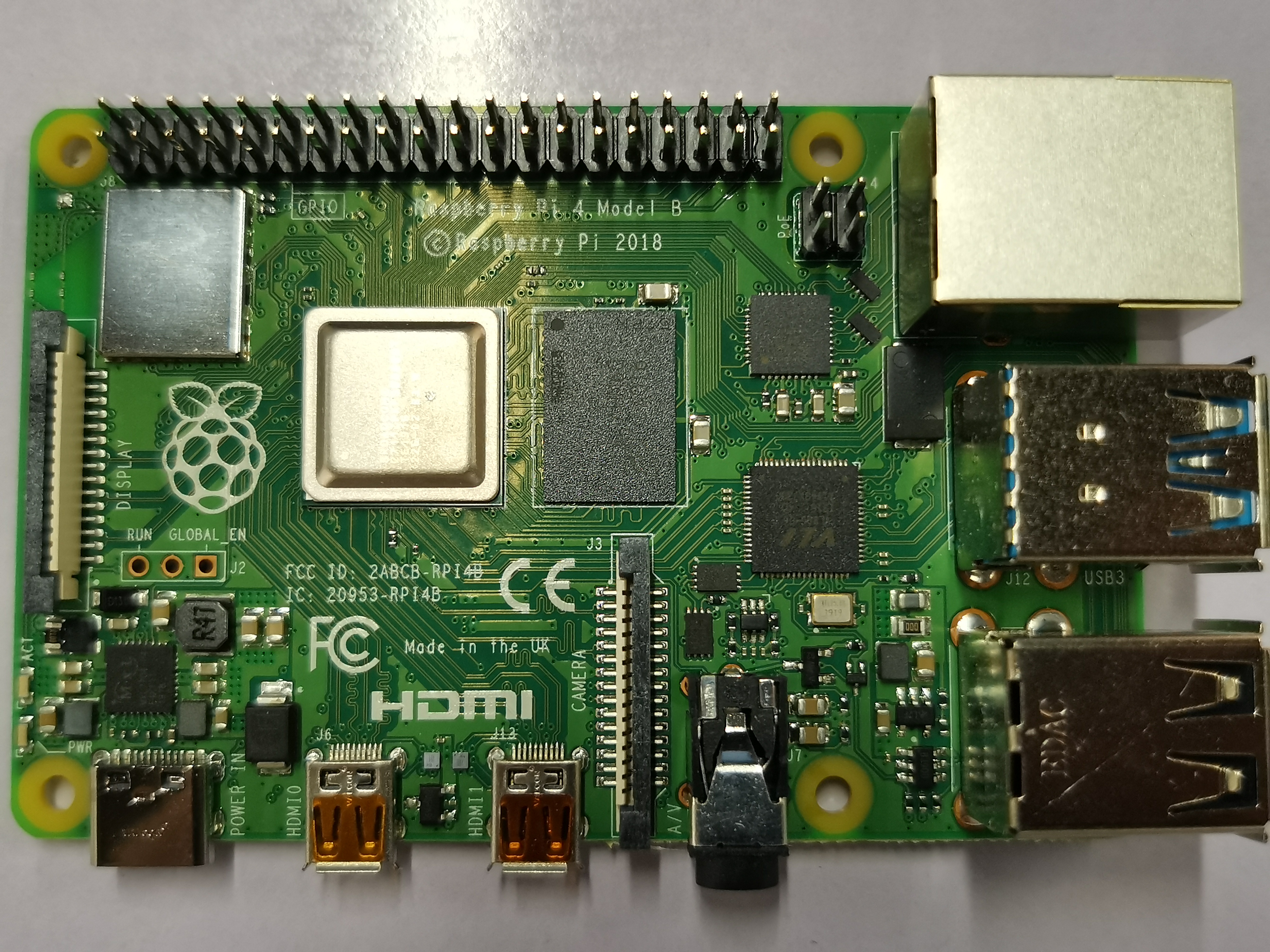 树莓派4b入手体验及配置