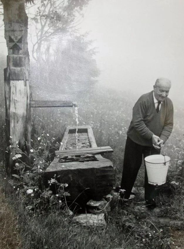 Heidegger with a bucket. Photo by Digne Meller Marcovicz