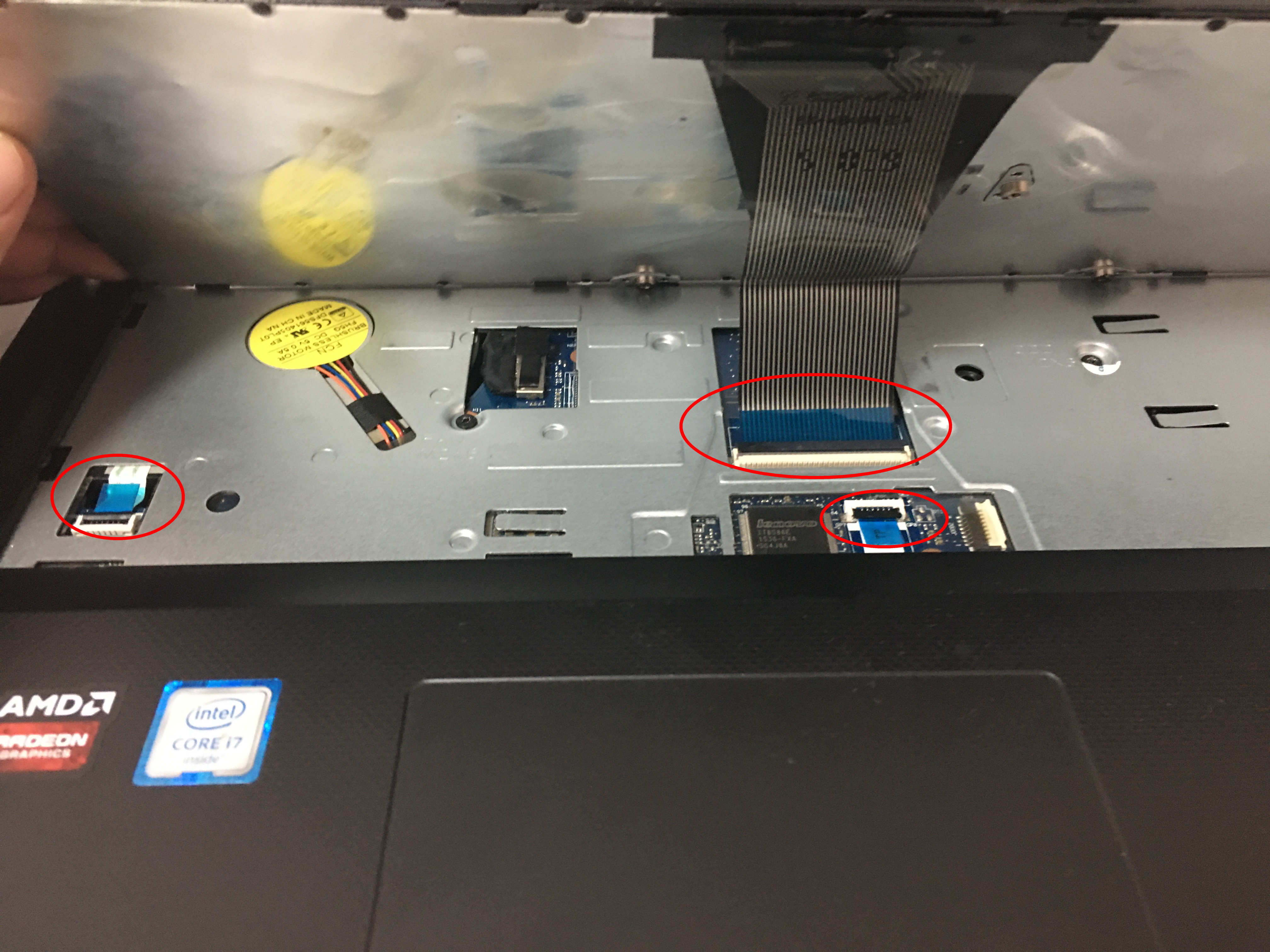 联想ideapad300-15isk加内存和固态硬盘拆机改造详细步骤