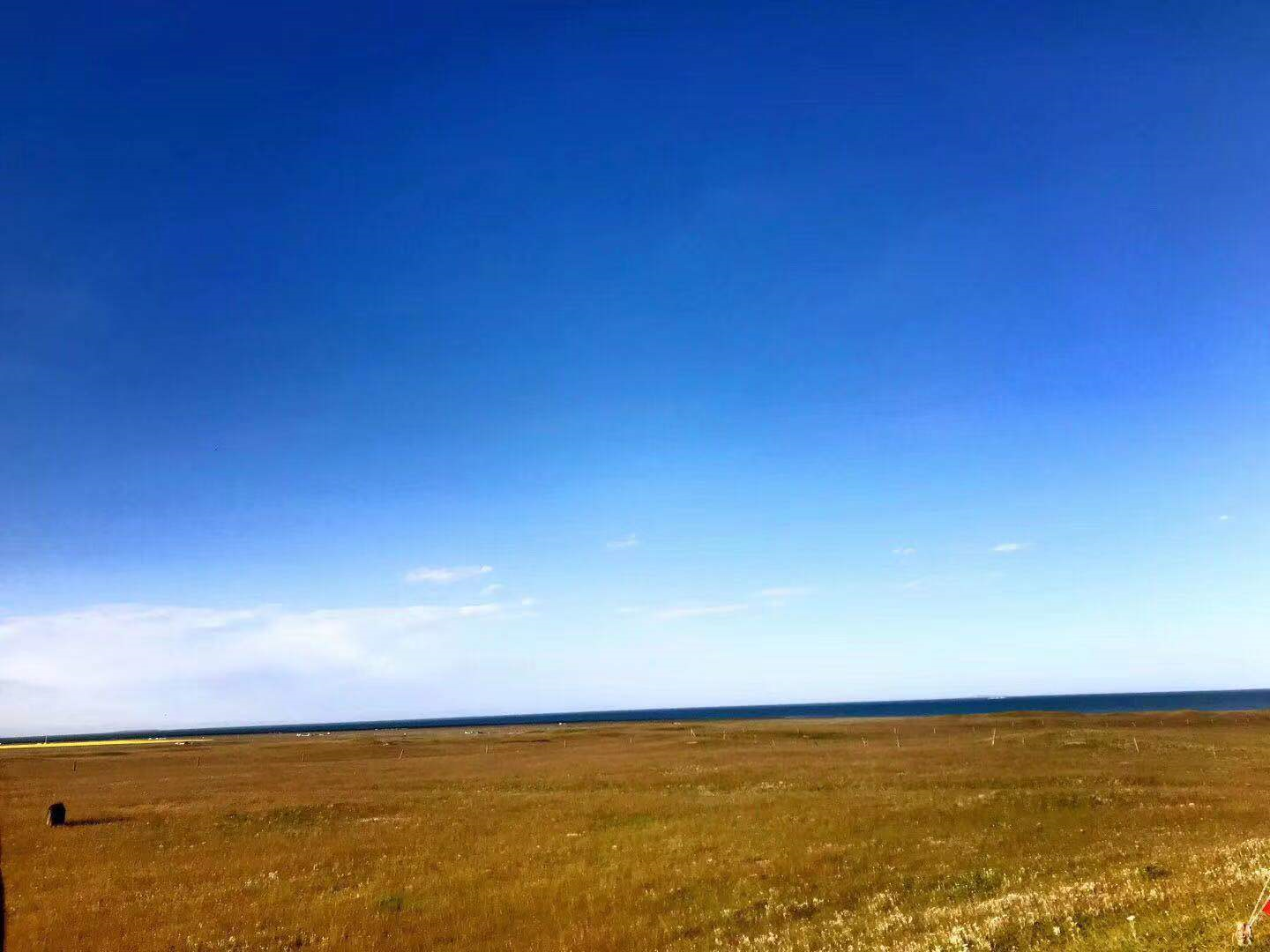 夕阳下的藏族人家