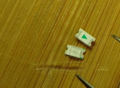 贴片式LED正负极怎么看_贴片led绿色端是正还是负-CSDN博客