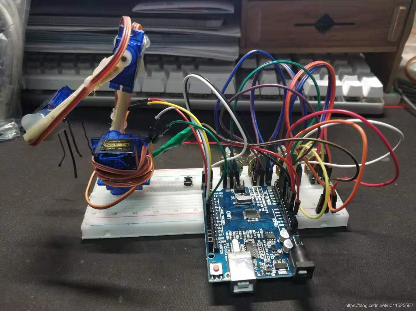 Arduino-is-followed-by-a-four-axis-mechanical-arm: Arduino随动四轴机械臂,机械臂实现 ...