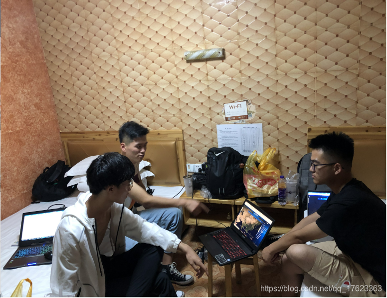 在这里插入图片描述