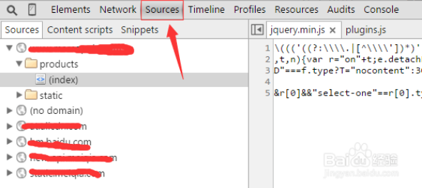 F12打开开发者工具，点击 sources