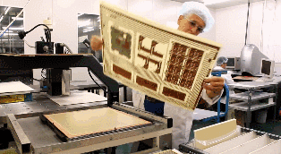 PCB板制造工艺讲解，动图揭秘PCB板生产流程