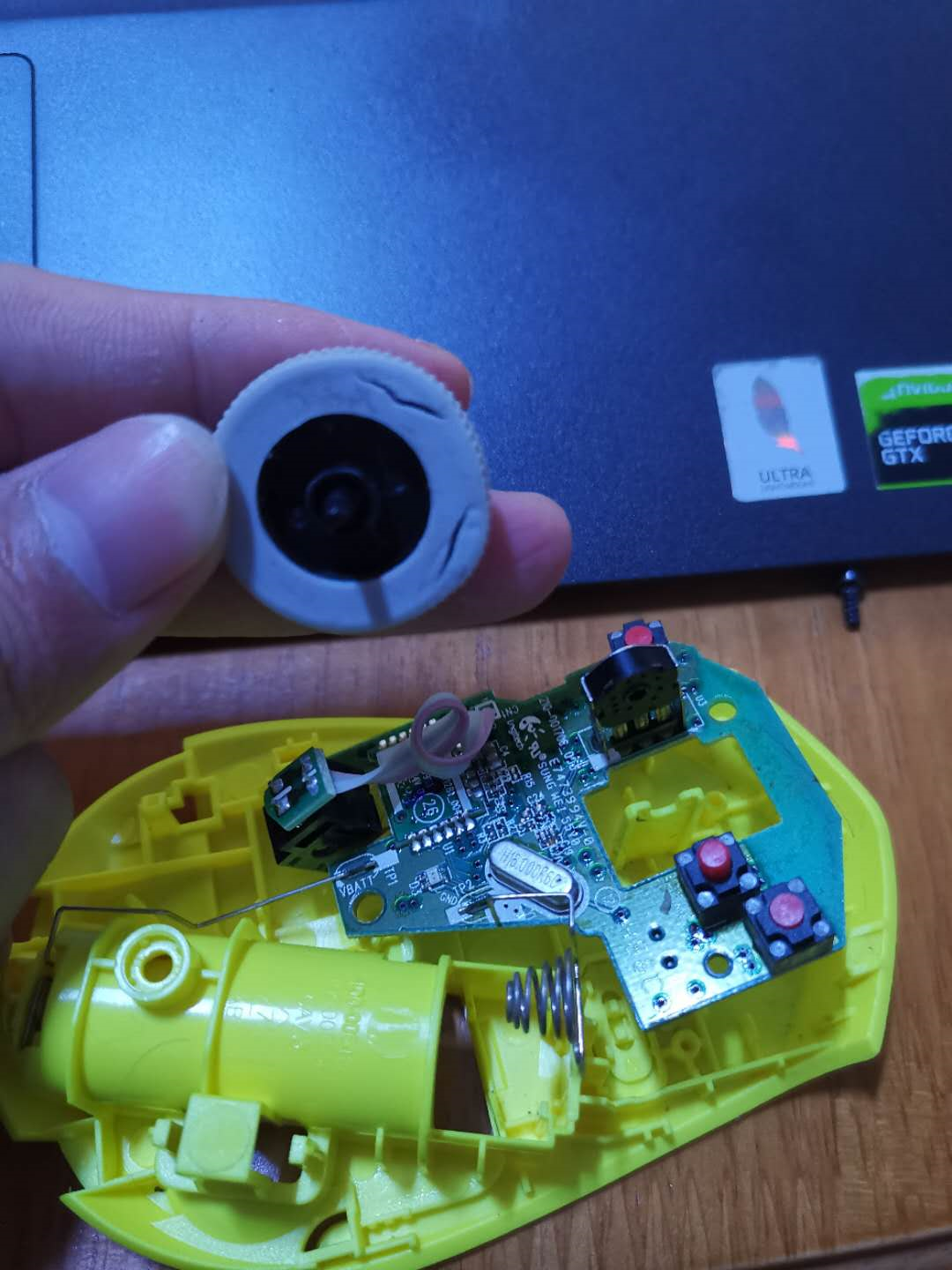 罗技鼠标m330拆解