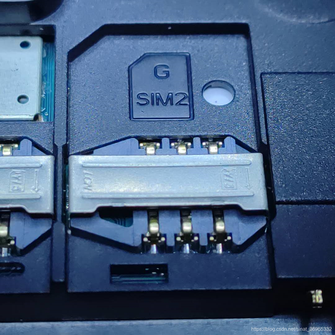 【基带】手机外设之SIM卡槽电路及其变化_Tech Ranger的博客-CSDN博客_sim卡电压