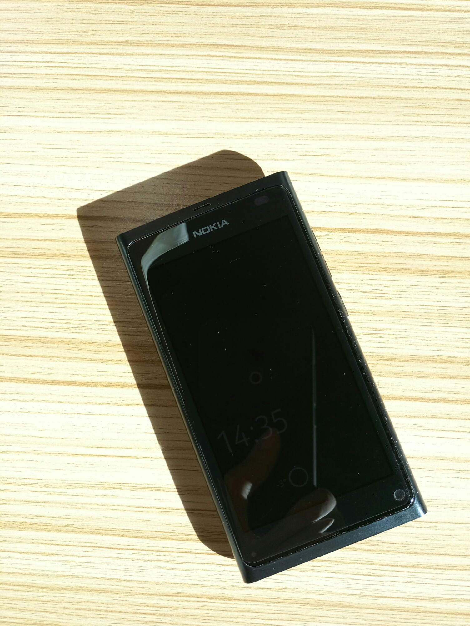 智能手机进化史——全·全面屏时代回看诺基亚n9_诺基亚全屏老款手机