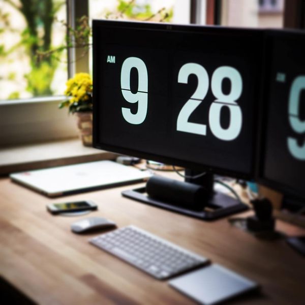 Windows10桌面美化合集（壁纸+任务栏+资源管理器）