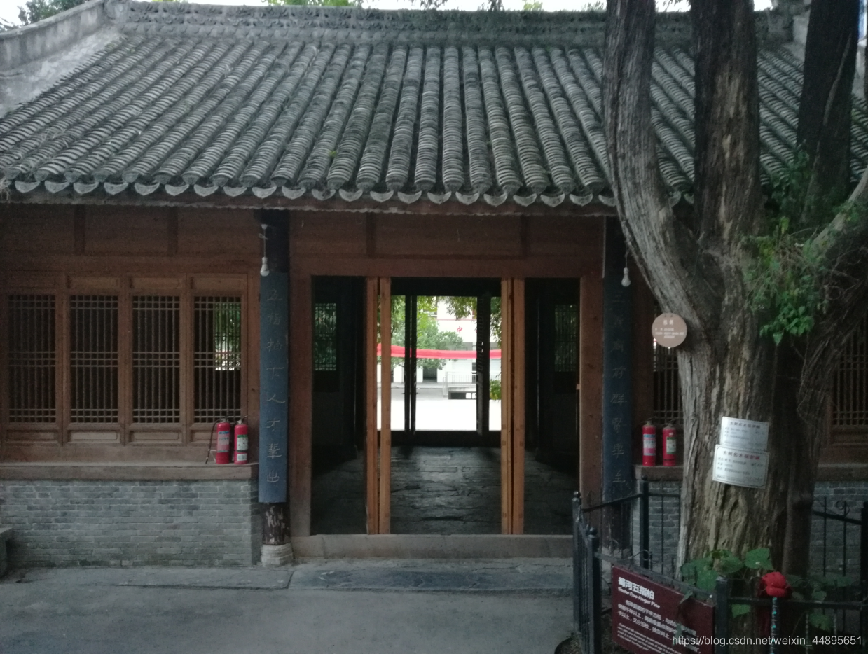 我还是曾今那个少年(一个普通农村男孩的10年)——纪念博客访问量破10万万里羊的博客-