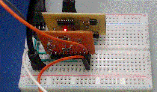 ▲ 基于DAC8830的可变幅值信号源实验电路板