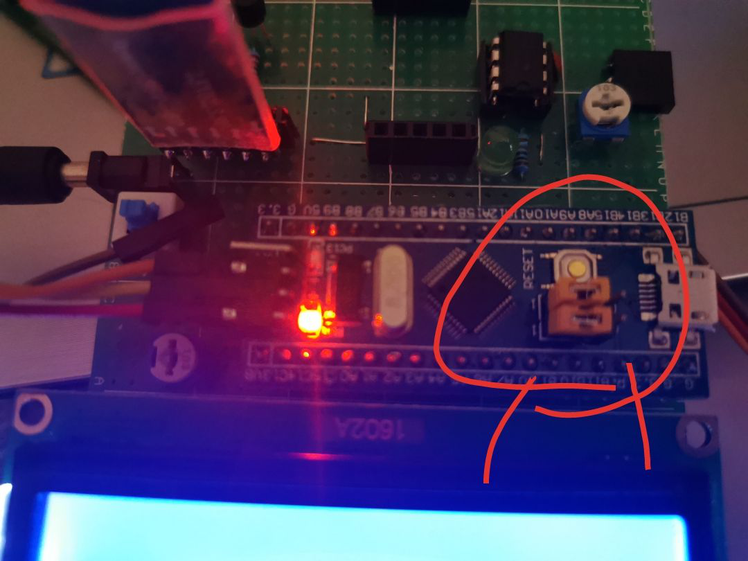 stm32下载程序的时候出现no target connect, 然后发现sw device中没有东西,stlink驱动已经下载过了,程序也没 ...