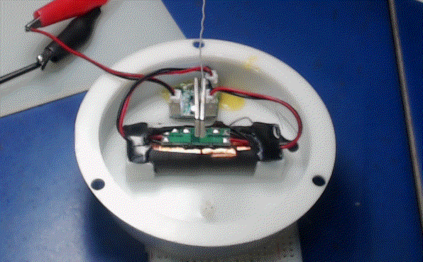 ▲ 驱动悬吊的磁铁