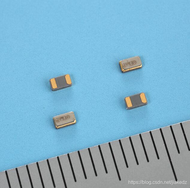 SC-20S crystal oscillator.jpg