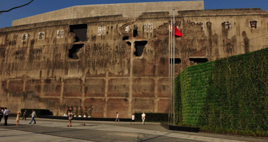 《八佰》,电影是一部抗战题材的影视,讲述了一只八百人的部队,在上海