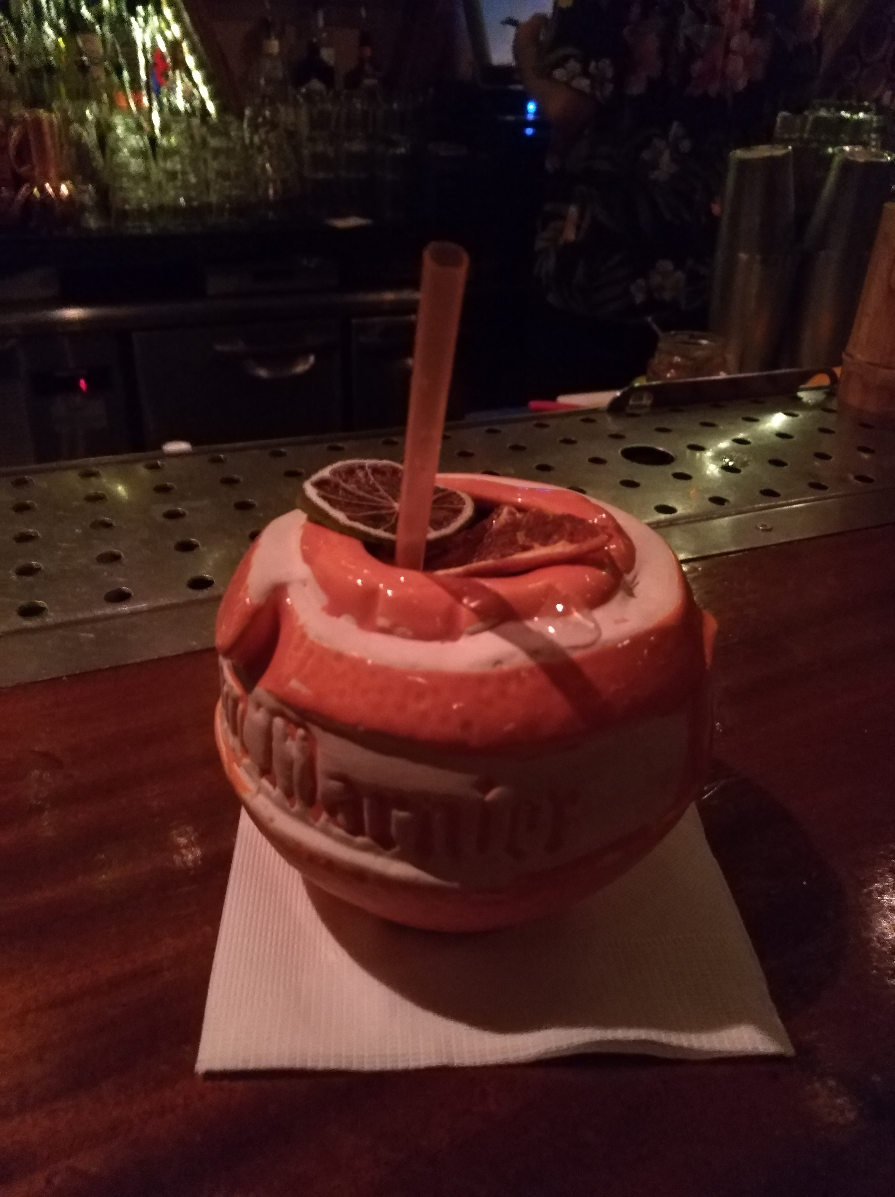 感受夏威夷风的威力吧zombie鸡尾酒