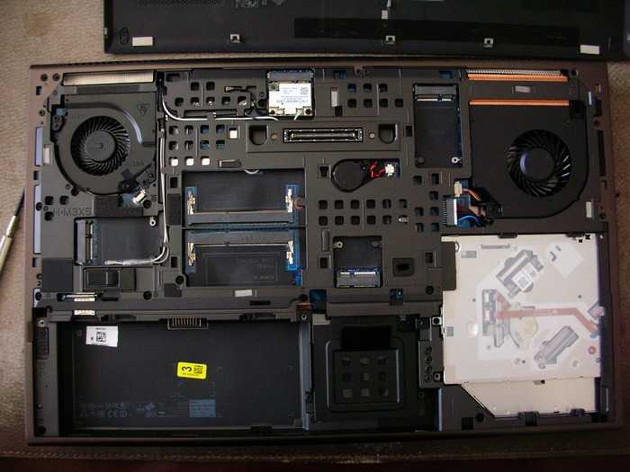 戴尔precisionm6800加装西部数据nvmessdsn52固态硬盘装4g模块