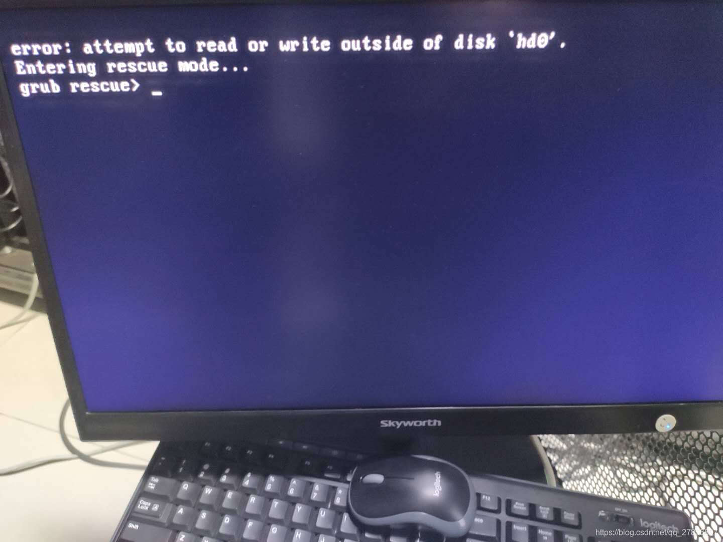 ubuntu系统出现attempt to read or write outside of disk “hd0“错误_梦如此美好的博客CSDN博客