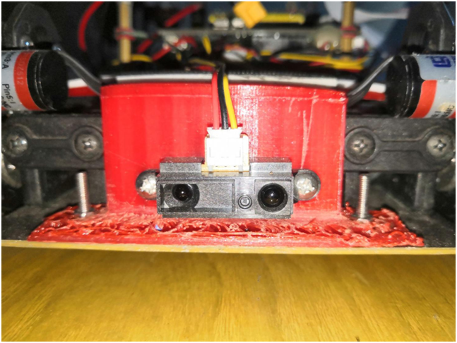 ▲ 图2.1.6 红外避障传感器