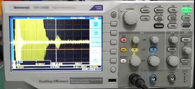 大禹研发部示波器测试产生波形图
