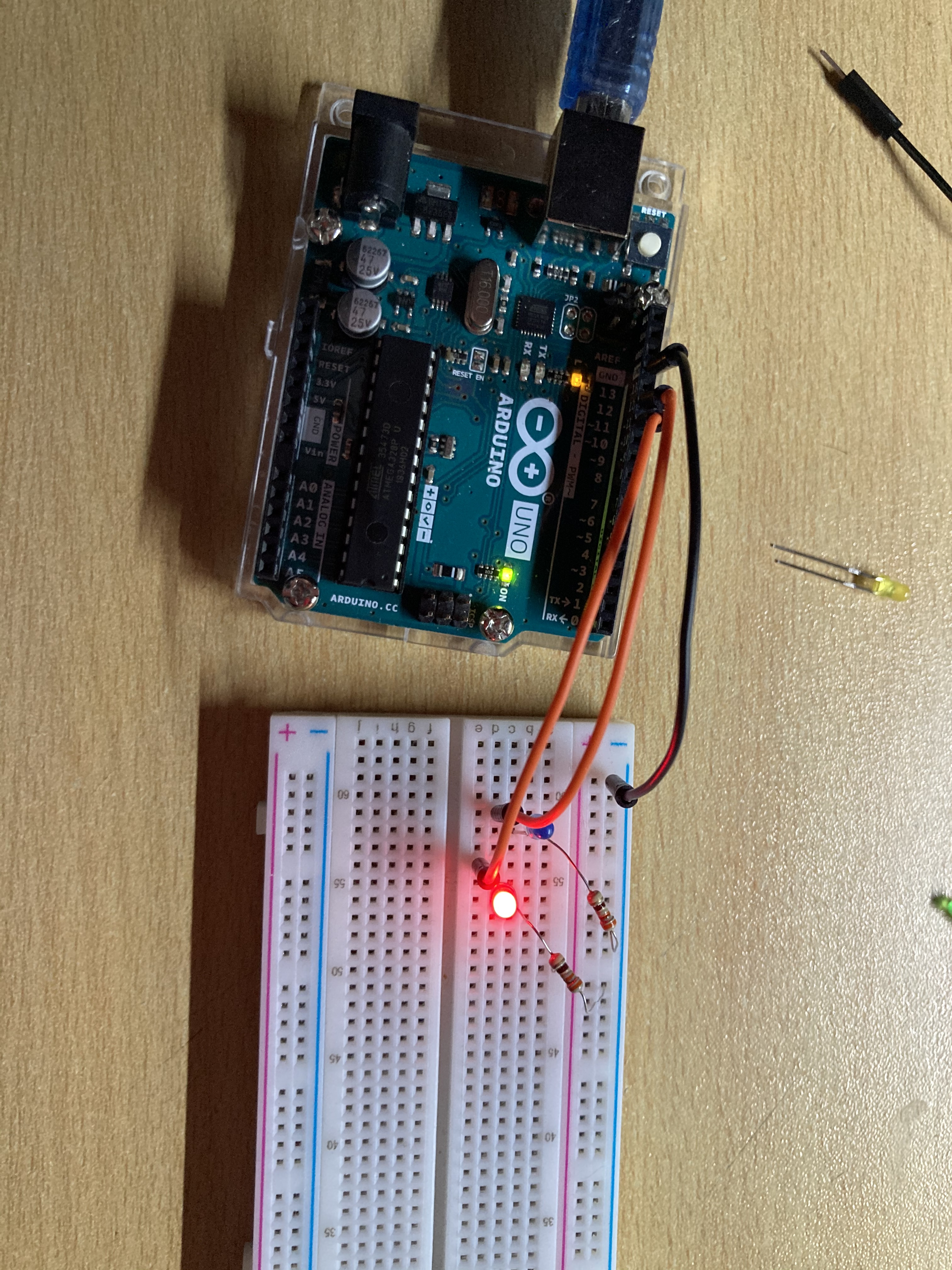 arduino学习笔记02点亮led灯