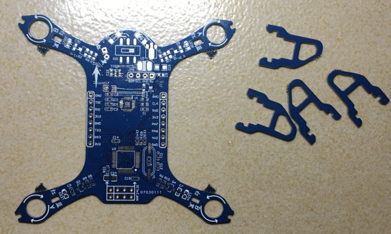 自己焊接制作的蓝鸟STM32四轴飞行器