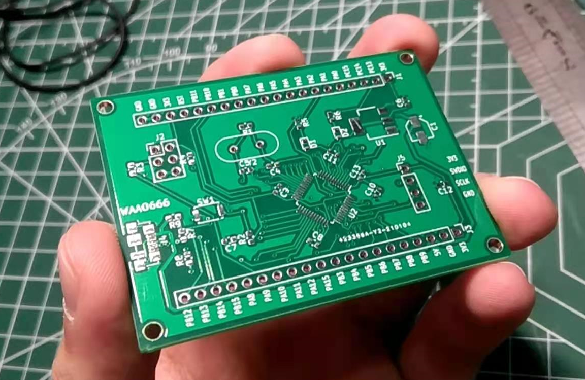 如何畫一個stm32f103核心板pcb