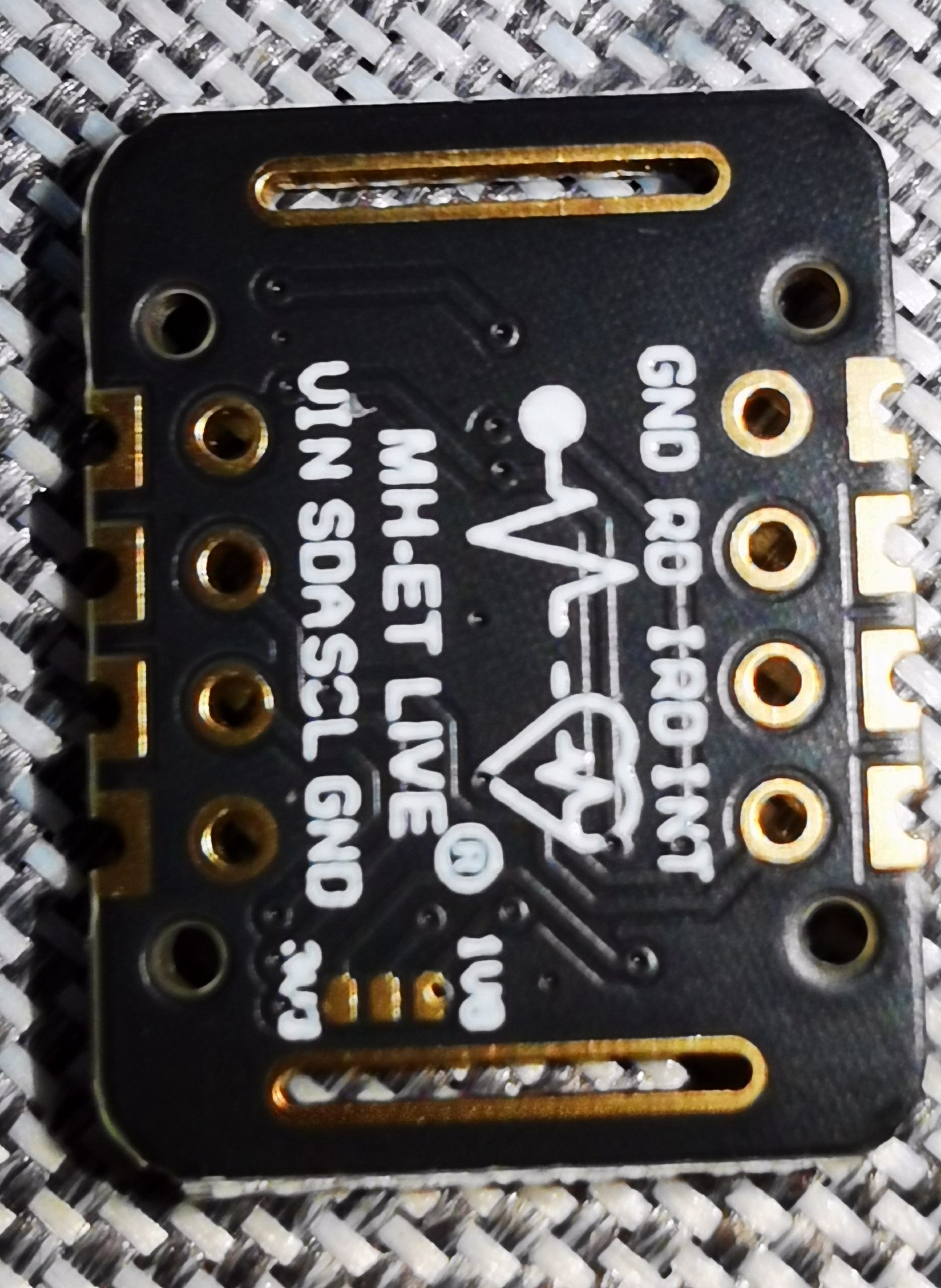 本次项目我没有将各个模块从芯片开始焊接(毕竟一个智能手环的电路