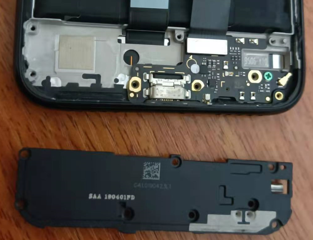 手机电池更换红米note7pro电池更换实例注意事项