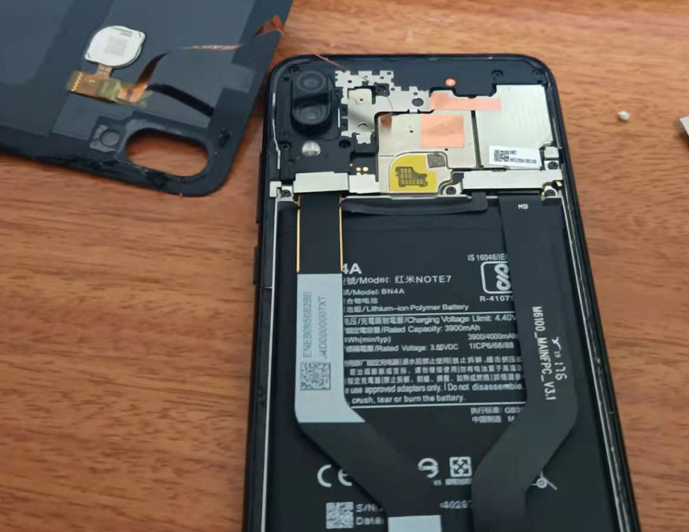 手机电池更换红米note7pro电池更换实例注意事项