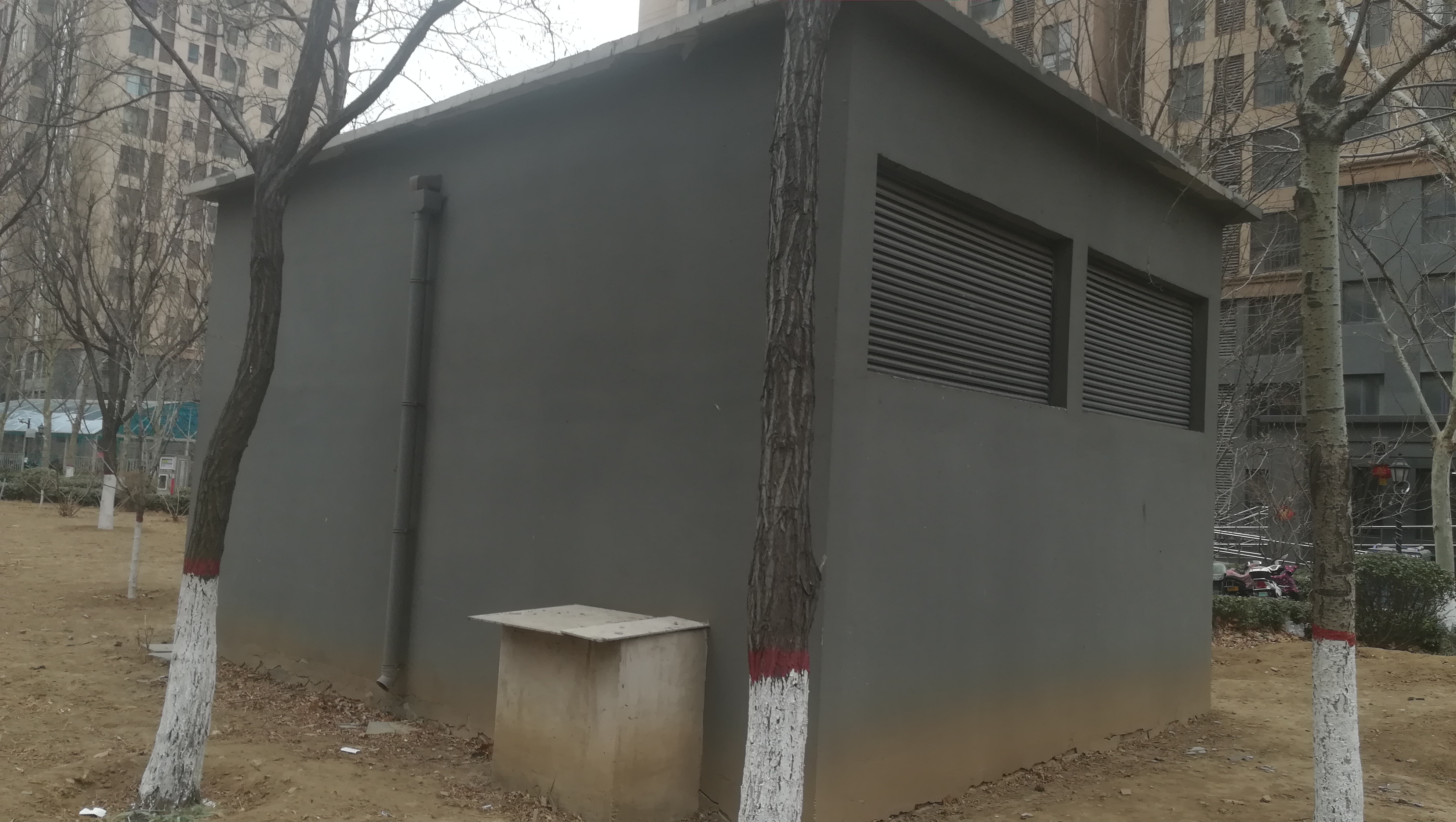 为了保持原创,我就在小区里随便拍了一些照片.