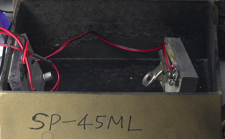 ▲ 使用LED测量光敏三极管的饱和电流之间的关系