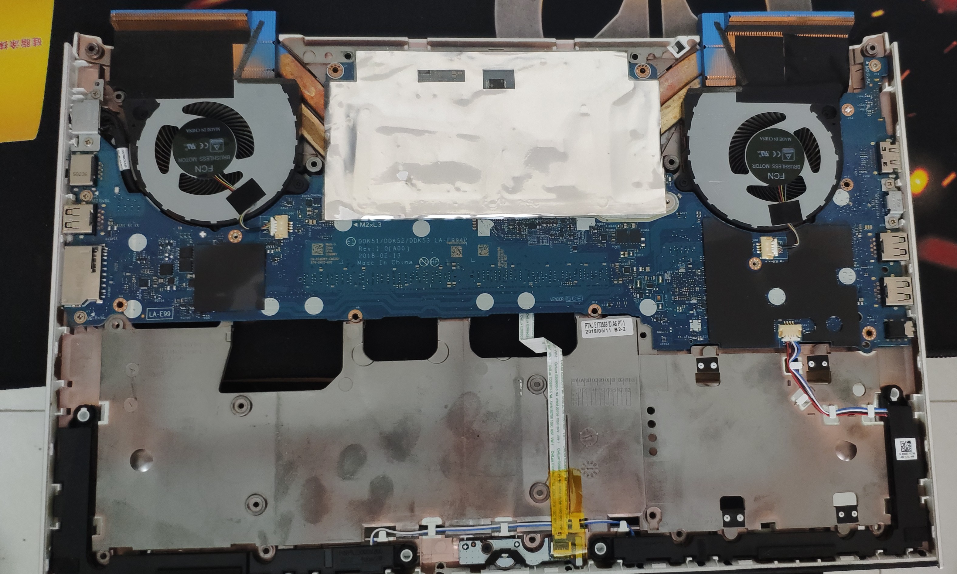 戴尔dell g7-7588 拆机,清灰,换硅脂