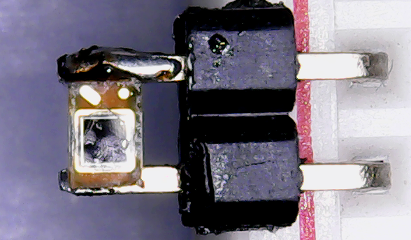 ▲ 焊接在PIN上的光电池