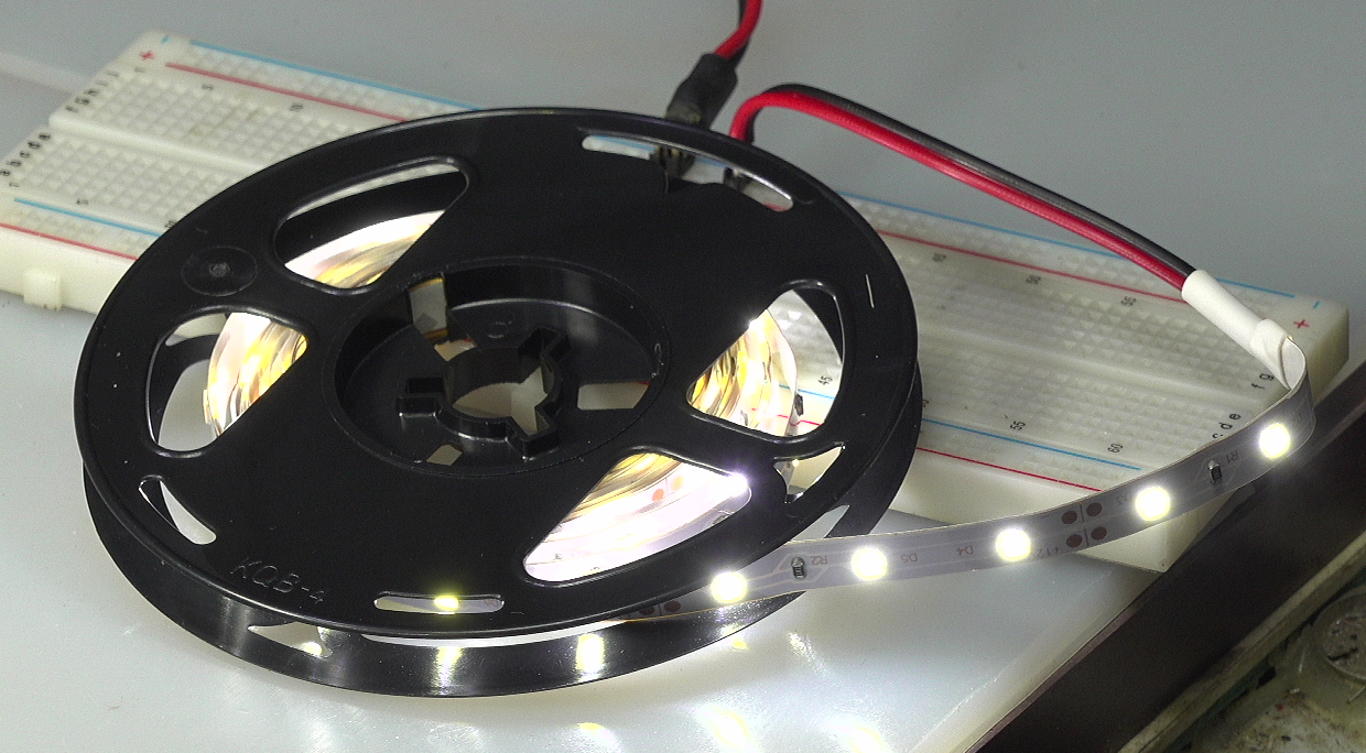 ▲ 被点亮的3M的灯带